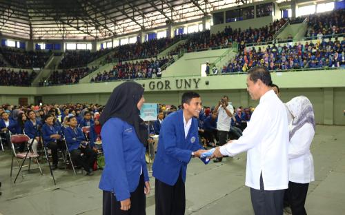 pelepasan kkn sem khusus 2015