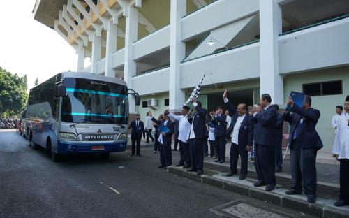 rektor melepas mahasiswa kkn tahun 2016