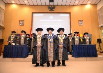 pengukuhan guru besar prof suyanta