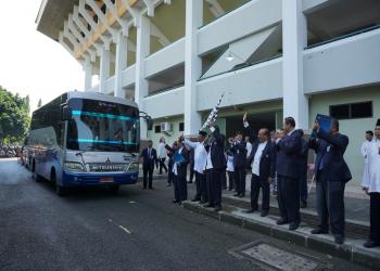 rektor melepas mahasiswa kkn tahun 2016